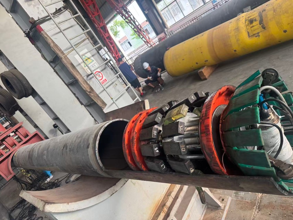 Real 406-mm pipe and in-line inspection tool setup