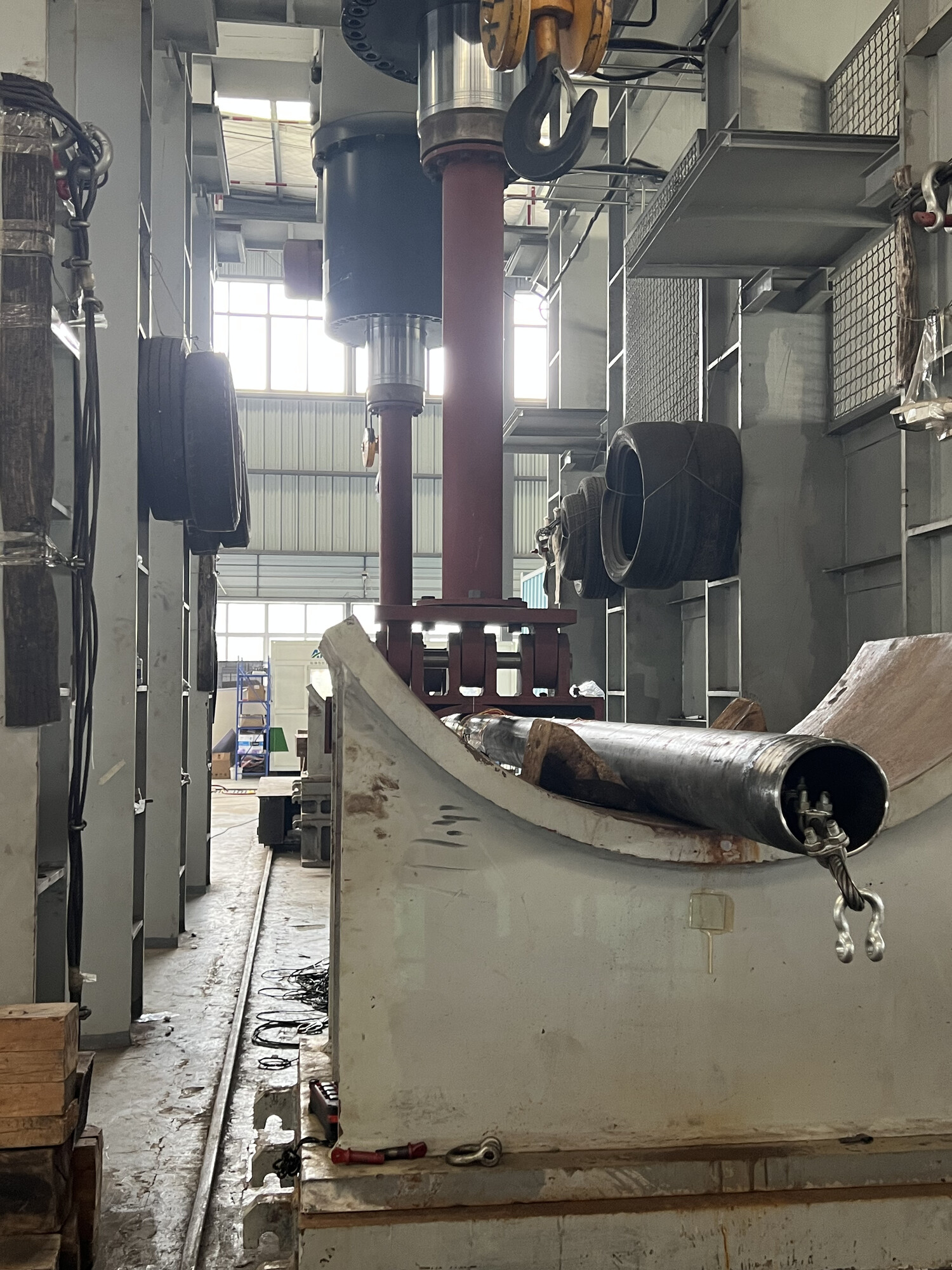 Real P110 four-point-bending pull-test setup